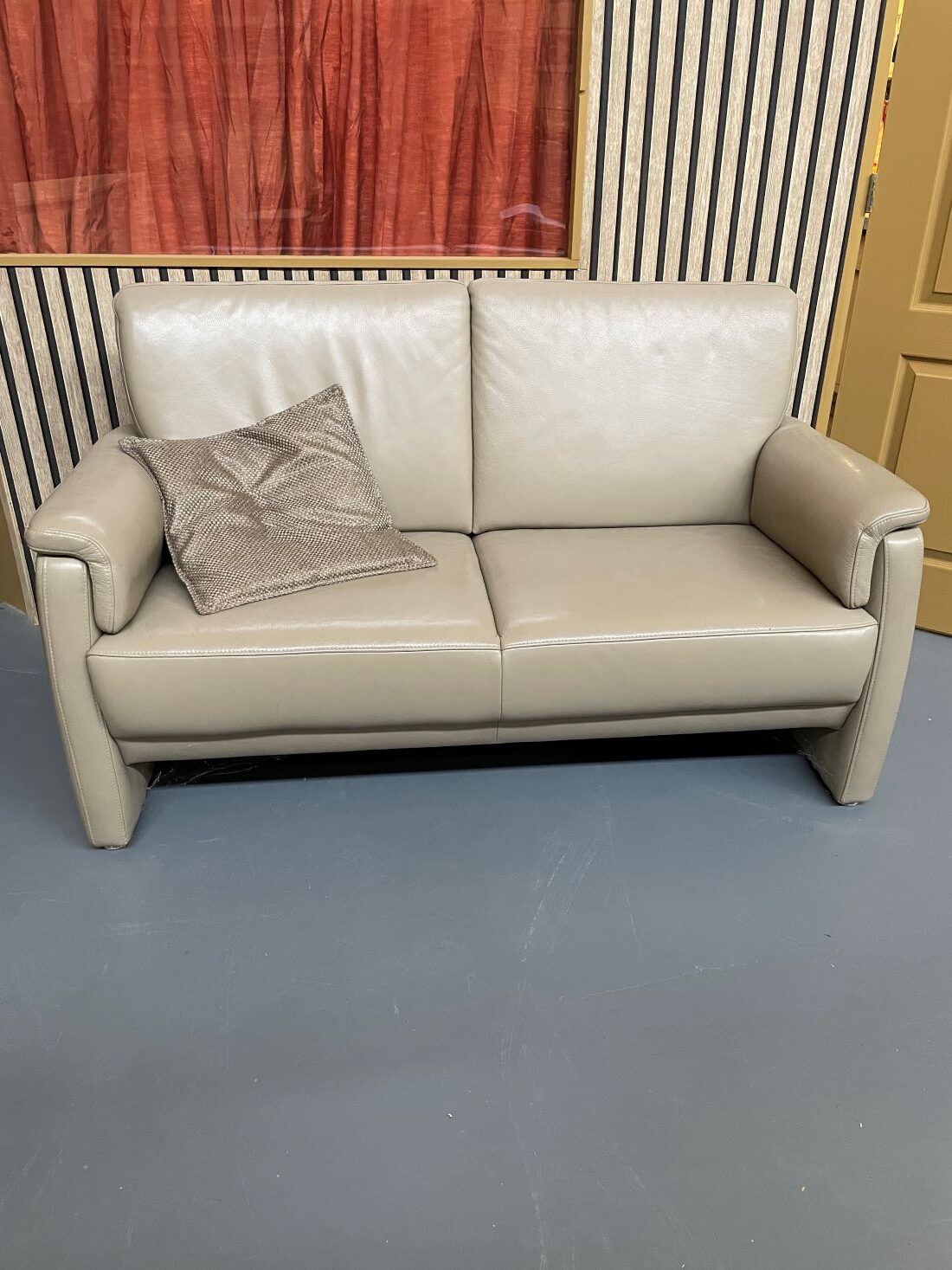 30 Leren bank cremekleurig_3