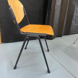 Eenvoudige stoel