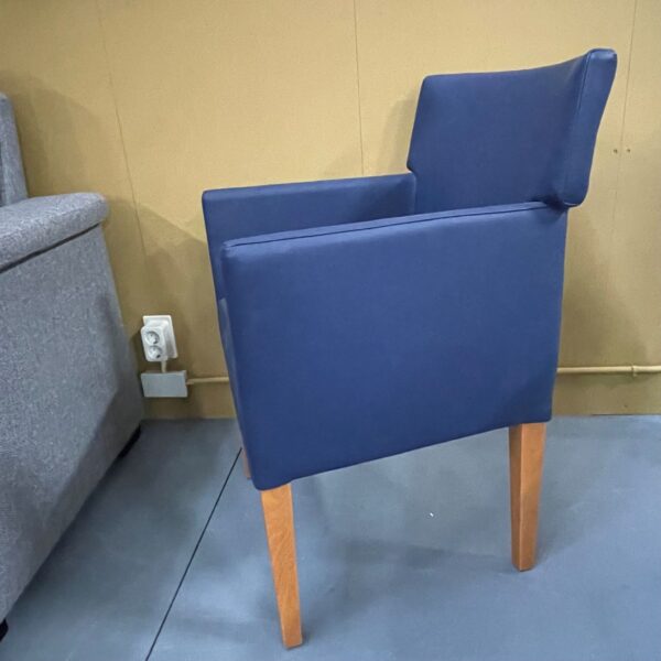 Eenvoudig leren fauteuil - Afbeelding 3